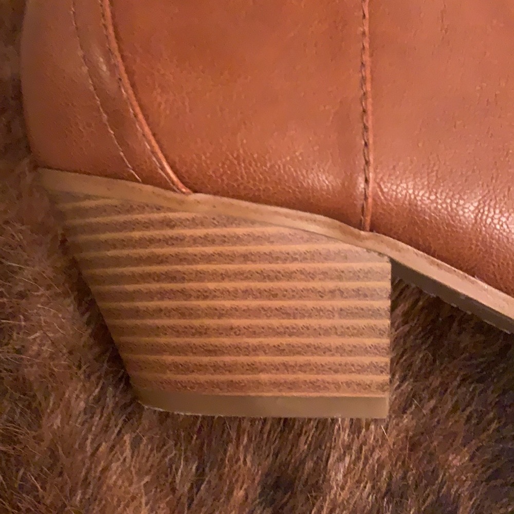 Women’s booties - Picture 5 of 8